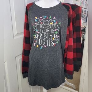 💞3/$24💞 My Favorite Color is Christmas Lights Size 2XL Top